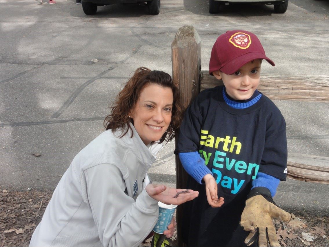 One planter wanted to save a few worms