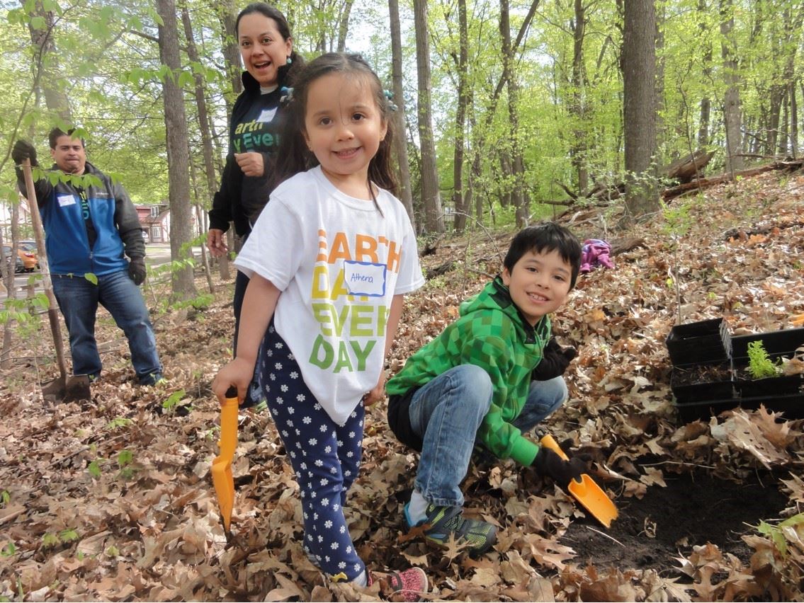 The planters came in all sizes